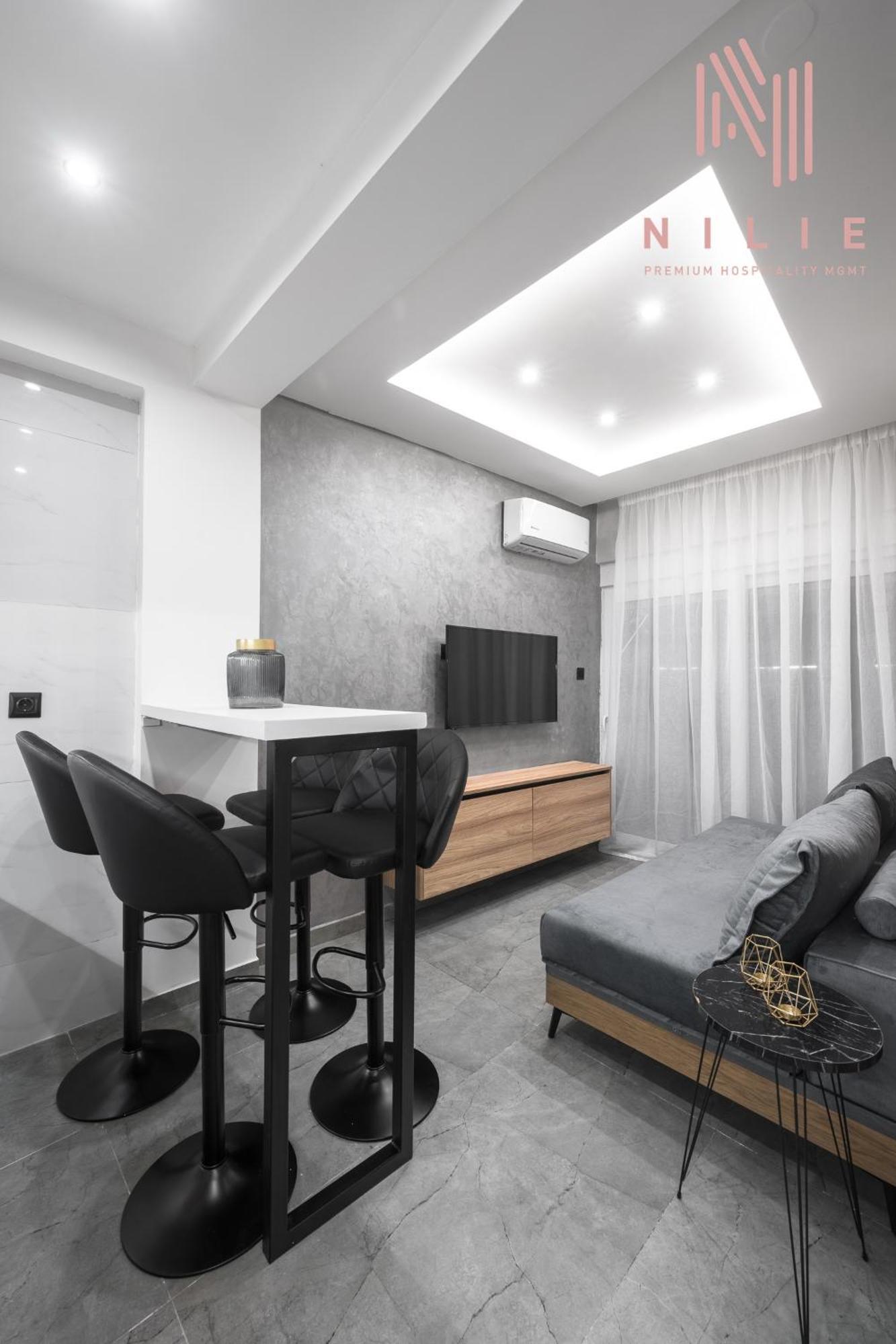 Segreto, Nilie Hospitality Mgmt